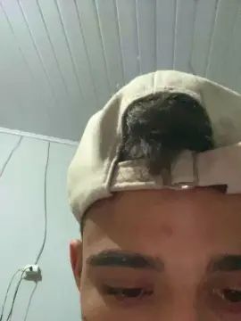 View the HD movie named Gay sex chat with gabriel5458