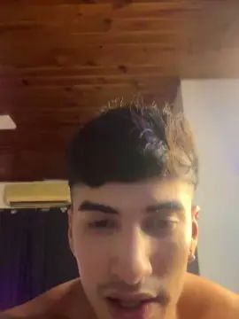 Play this HD movie of Gay sex chat with kingofnewage777