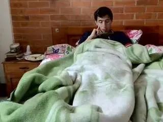 Enjoy watching the HD movie of Gay sex chat with johan70sexy
