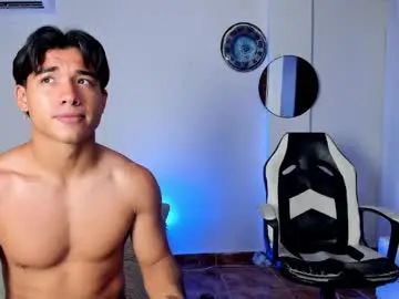 Stream uncut clip called Gay sex chat with enzo_corleone