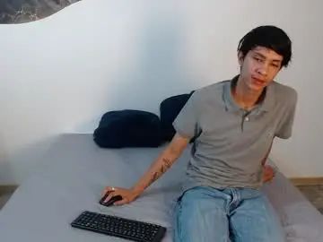 Watch the HD clip of Gay sex chat with ethanwalker_