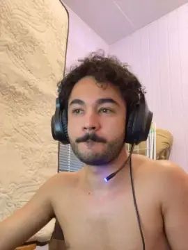 Stream this full scene named Gay sex chat with fiteen75