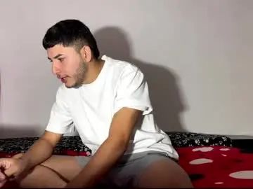 View complete clip called Gay sex chat with josegarizado