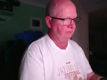 Play the uncut video titled Gay sex chat with dreams622684