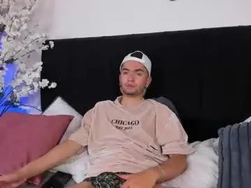 View the HD movie of Gay sex chat with andru_castillo