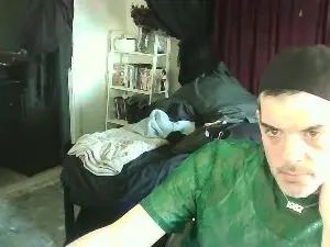 View full scene of Gay sex chat with mikeylikesitbal