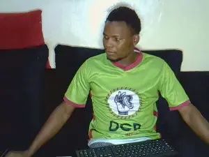 Play full clip named Gay sex chat with luqman772377