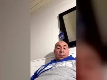 Play the complete scene of Gay sex chat with henrysusamigos