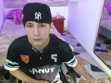 Stream the HD movie named Gay sex chat with yao_23