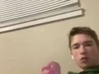 Play this uncut movie titled Gay sex chat with tanner0307