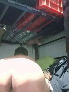 Stream this complete video of Gay sex chat with Hombrezuelo6