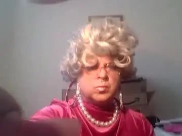 Play the uncut scene of Gay sex chat with duke66298409