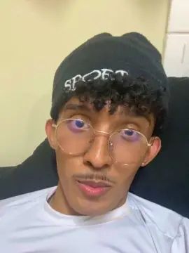 Watch this full scene called Gay sex chat with MavyFelipe