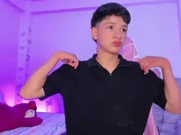Play complete movie of Gay sex chat with santi_ll