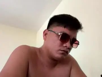 View this uncensored movie called Gay sex chat with markylover123