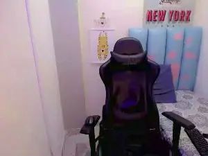 Play this complete movie of Gay sex chat with Giorgio_gio_