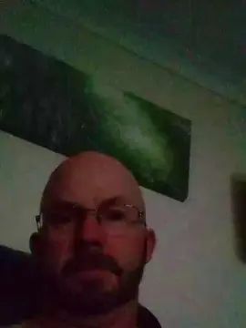 View this uncensored movie named Gay sex chat with 7thickcock