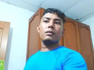 Enjoy watching the hardcore scene titled Gay sex chat with denzel2603