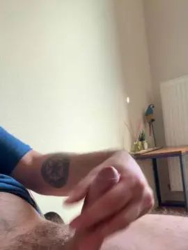 Watch the complete movie titled Gay sex chat with JOEY2604