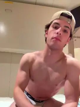 Stream full scene of Gay sex chat with rosco466