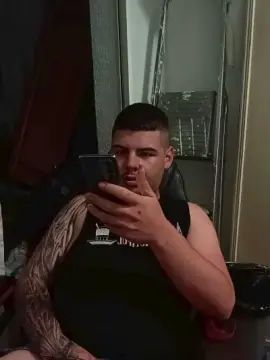 Play the complete clip named Gay sex chat with Youngkinkibear