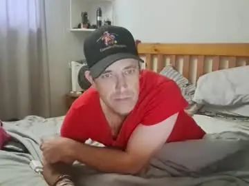 Watch the complete scene titled Gay sex chat with mikeundies