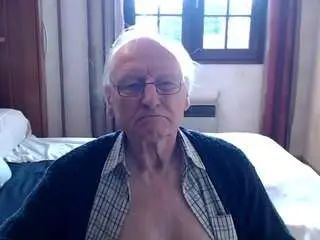 View this HD scene called Gay sex chat with tonpatou