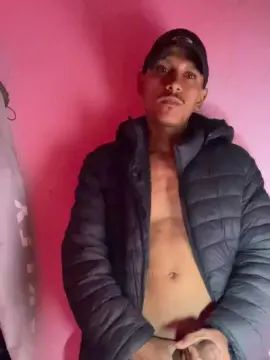 View uncut video titled Gay sex chat with oBaiano21cm