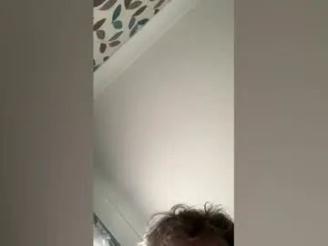 View HD movie titled Gay sex chat with tinybob65