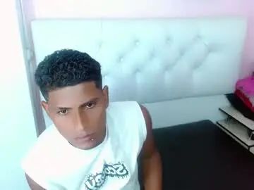 Watch the full clip titled Gay sex chat with wsandoval07