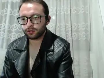 Play this uncut movie of Gay sex chat with distortion_guy