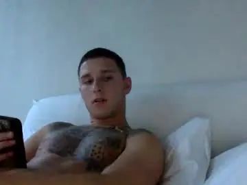 Enjoy watching this complete scene of Gay sex chat with reeldeniro