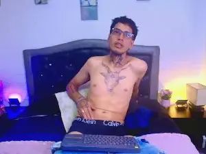 Play this HD video called Gay sex chat with Toji_Zenni