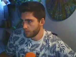 Stream this hardcore movie called Gay sex chat with Spaceboyyyy