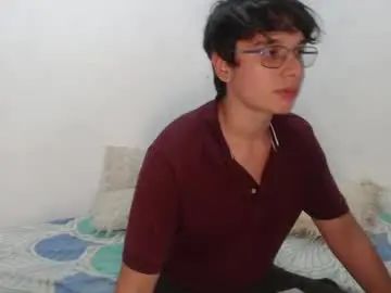 View complete clip titled Gay sex chat with alex_laurentt