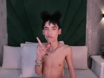 Watch uncut clip named Gay sex chat with andy_vergara1