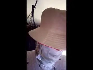 Watch full video called Gay sex chat with andre_santos19