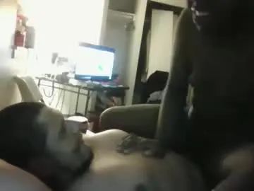 Play this full scene named Gay sex chat with truelovers011