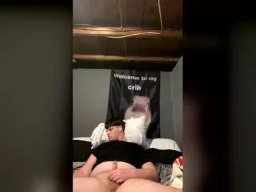 Play the uncut clip called Gay sex chat with americandick508