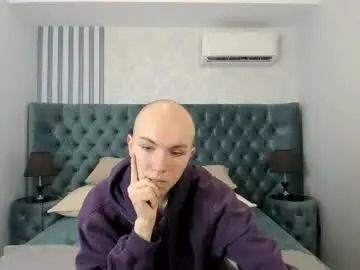 Stream the full scene named Gay sex chat with patrickbevy