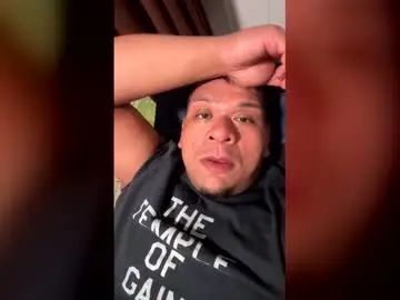 Play the complete video of Gay sex chat with bigmexdick92