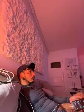Stream complete movie of Gay sex chat with Bekqa