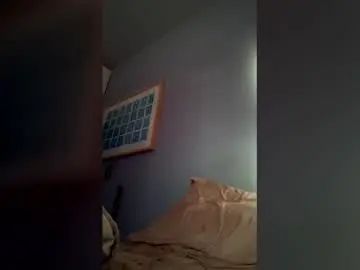 Play the full video of Gay sex chat with osvldx