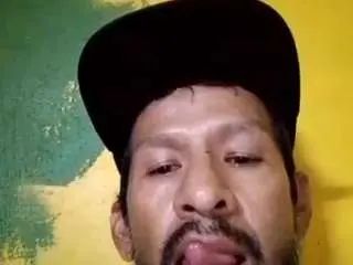 Stream the uncut clip named Gay sex chat with rikirivom1