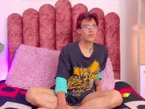 Stream this uncensored clip named Gay sex chat with Andy_Dluxe