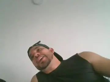 View the full movie named Gay sex chat with hernandzdarwin