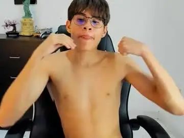 Play the hardcore video of Gay sex chat with ryan_bronw
