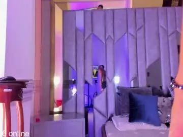 Play this complete scene titled Gay sex chat with alejandro_zamora
