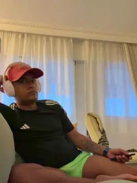 Play the HD video of Gay sex chat with Negrolatinofun