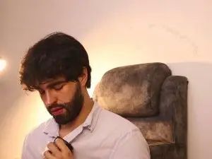 View this uncensored movie titled Gay sex chat with Juanmillano
